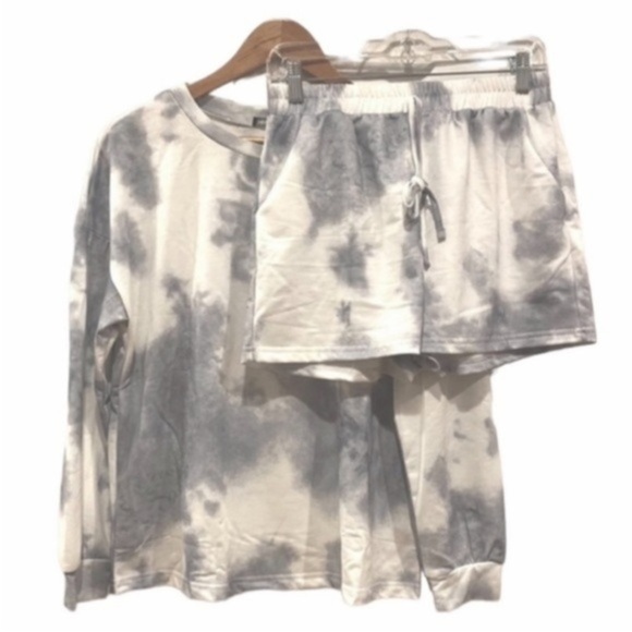NWOT 2-Piece Tie Dye Loungewear Pajama Set in Gray & White Size Medium - Picture 2 of 10